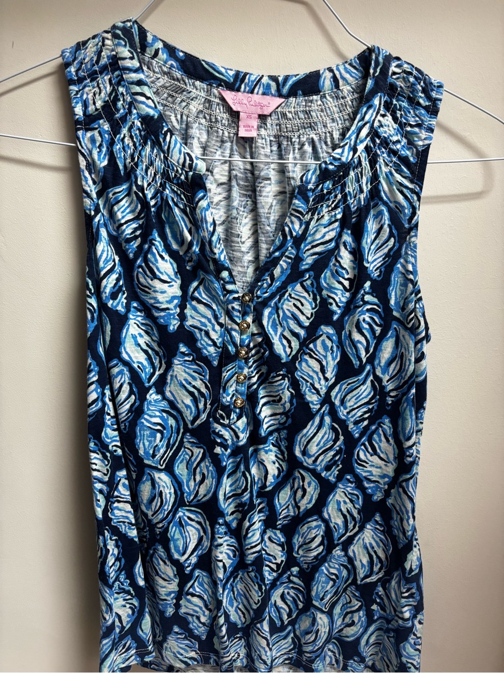 Lilly Pulitzer Blue Shell-Print Sleeveless Henley Top